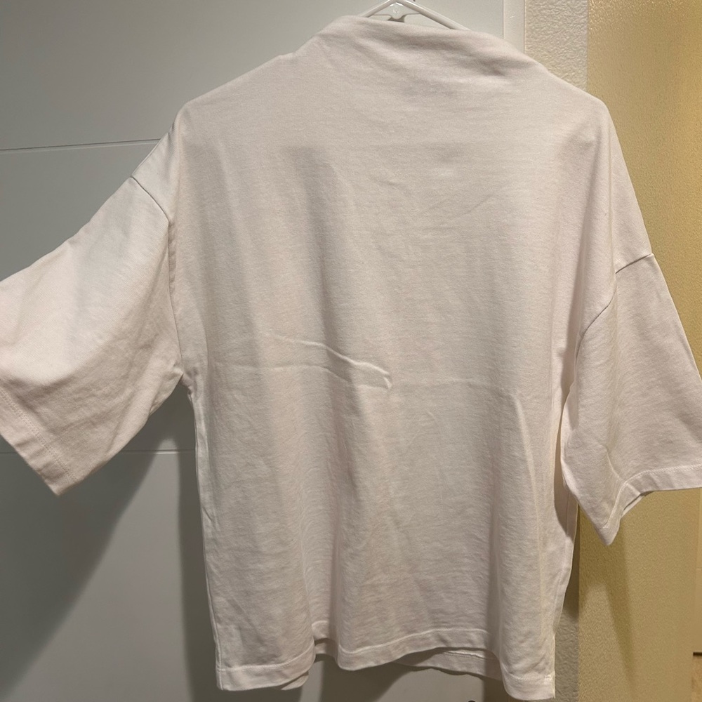 Zara Smock Neck Classic White Shirt
(B5)
